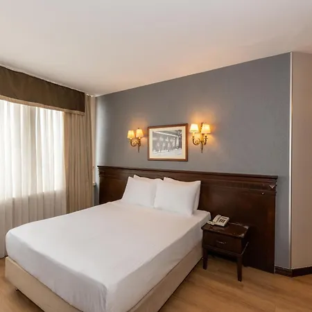 Pera Rose & Hotel