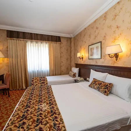 Pera Rose & Hb Hotel 4*