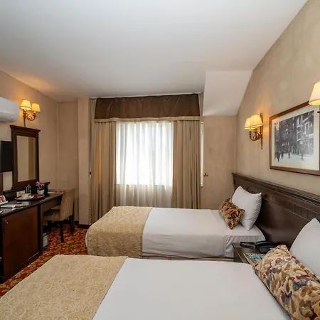 Pera Rose & Hb Hotel