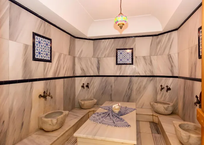 Pera Rose & - Special Category 4*