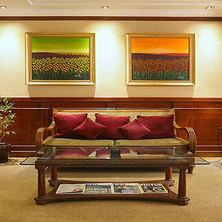 Hotel Pera Rose & 4*