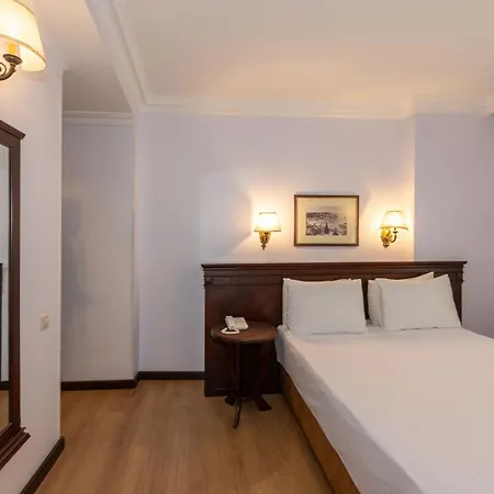 Pera Rose & Hotel 4*