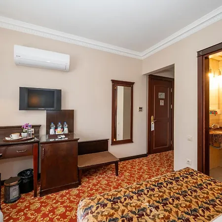 Pera Rose & 4* Stambuł