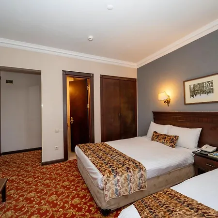 Pera Rose & Hotel