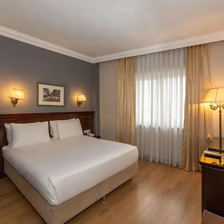 Pera Rose & - Special Category Otel 4*