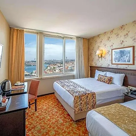 Hotel Pera Rose & 4*