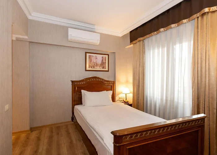 Pera Rose & - Special Category فندق 4*