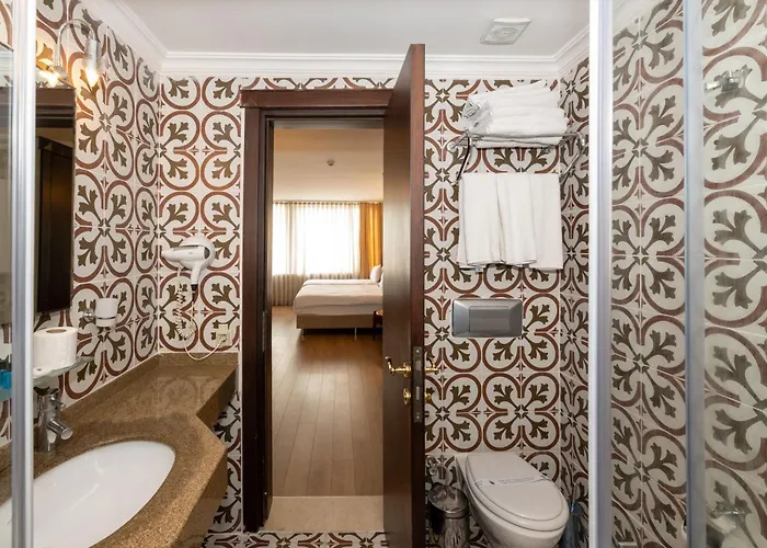 Pera Rose & - Special Category فندق 4*