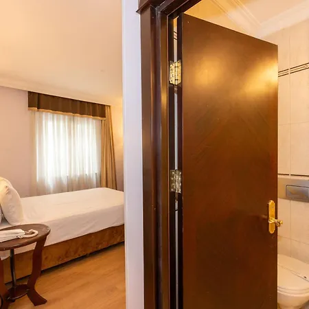 بيرا روز 4*